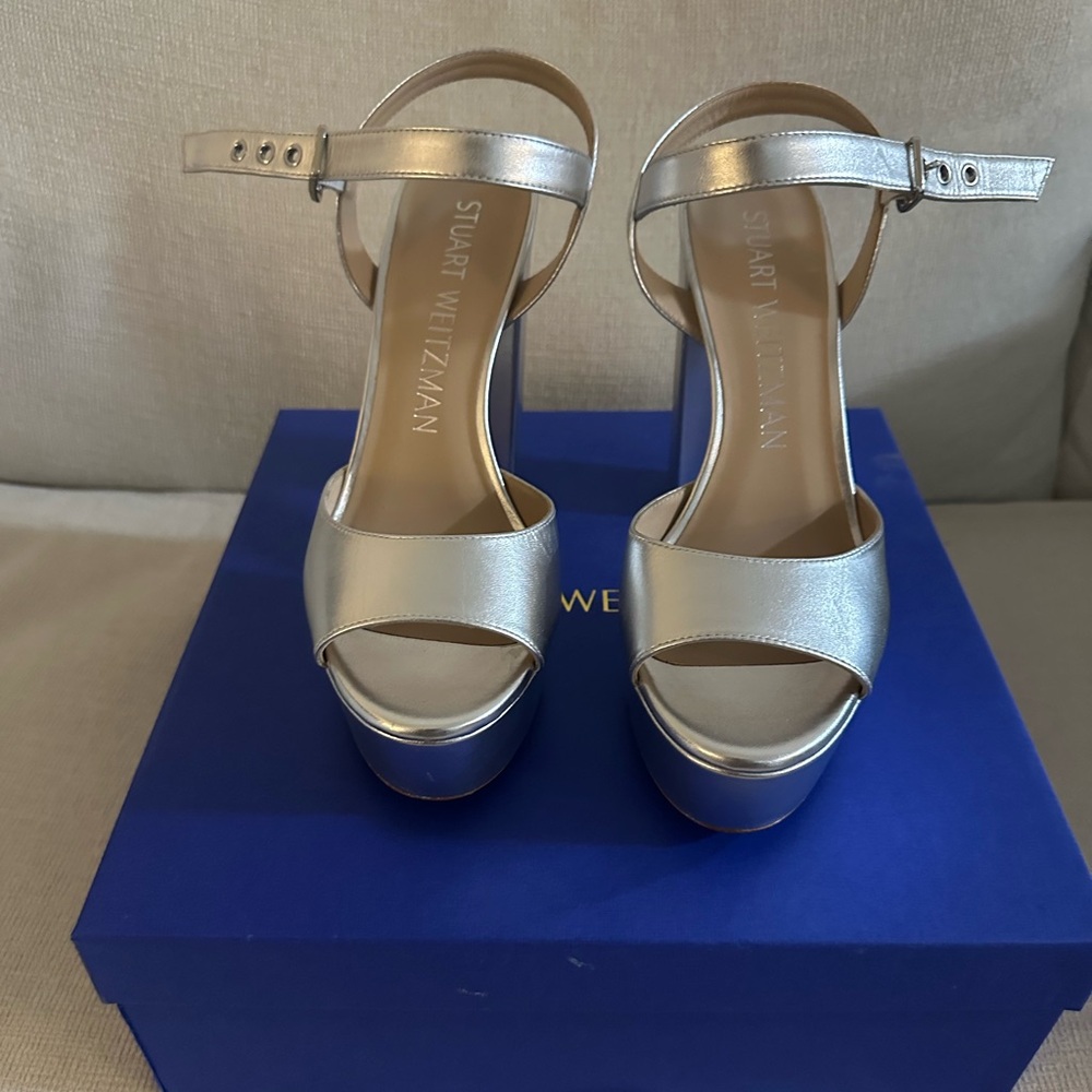 Stuart Weitzman Ryder Silver Platform Sandals Siz… - image 1